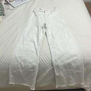 zara white marine jeans in a size 0